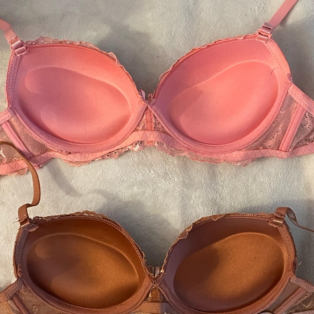 EUC 2 Bras Sexy with Lace Size 34B - Picture 2 of 5
